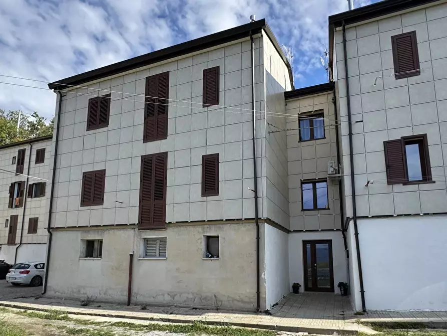 Immagine 17 di Casa trifamiliare in vendita  in Via C. Calvelli, 96 a Aprigliano