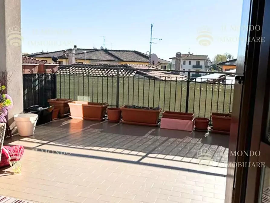 Immagine 11 di Casa trifamiliare in vendita  in Via Cutoli, 3. a Cerro Al Lambro