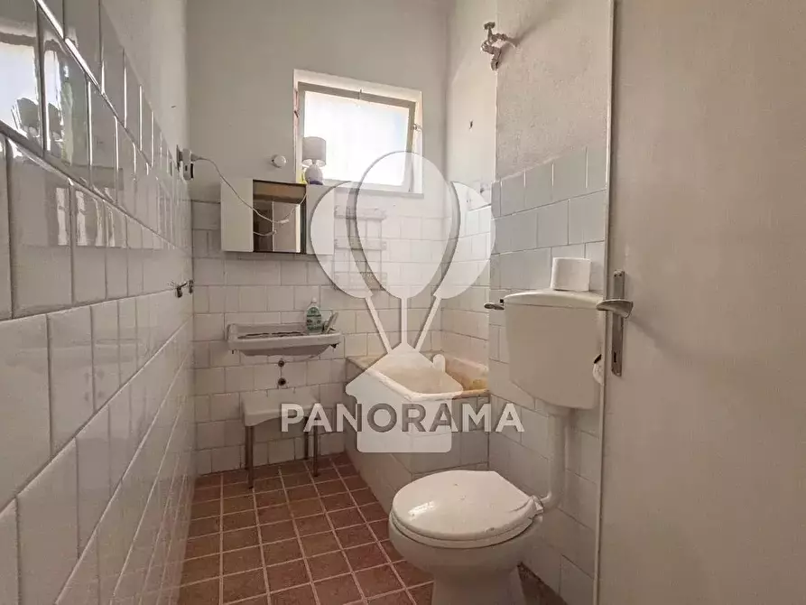 Immagine 11 di Casa trifamiliare in vendita  in Via Sardegna a Alcamo