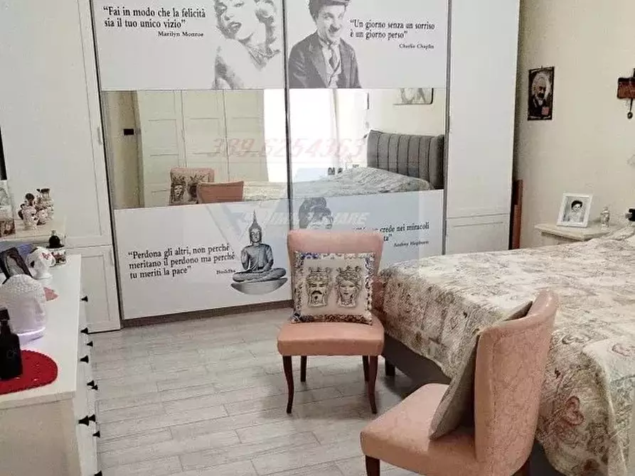 Immagine 4 di Casa trifamiliare in vendita  in Via Magnisi a Buccheri