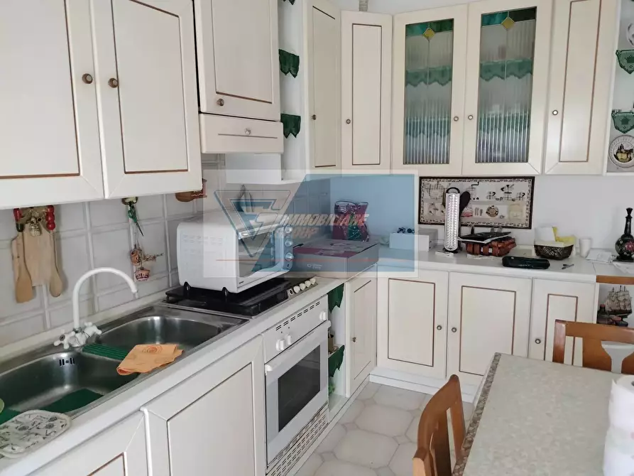 Immagine 4 di Casa trifamiliare in vendita  in Via Vincenzo Boscarino a Siracusa