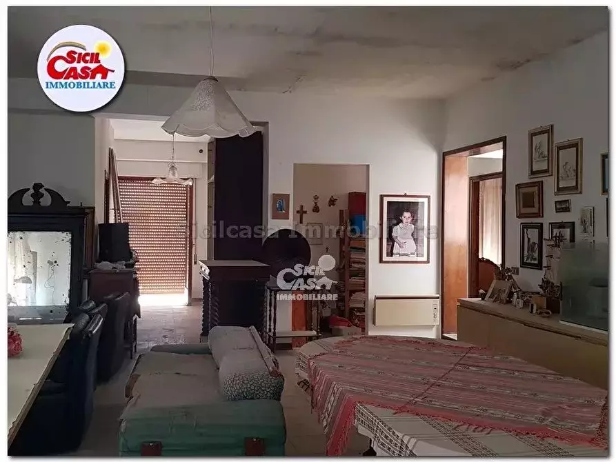 Immagine 2 di Casa trifamiliare in vendita  a Marsala