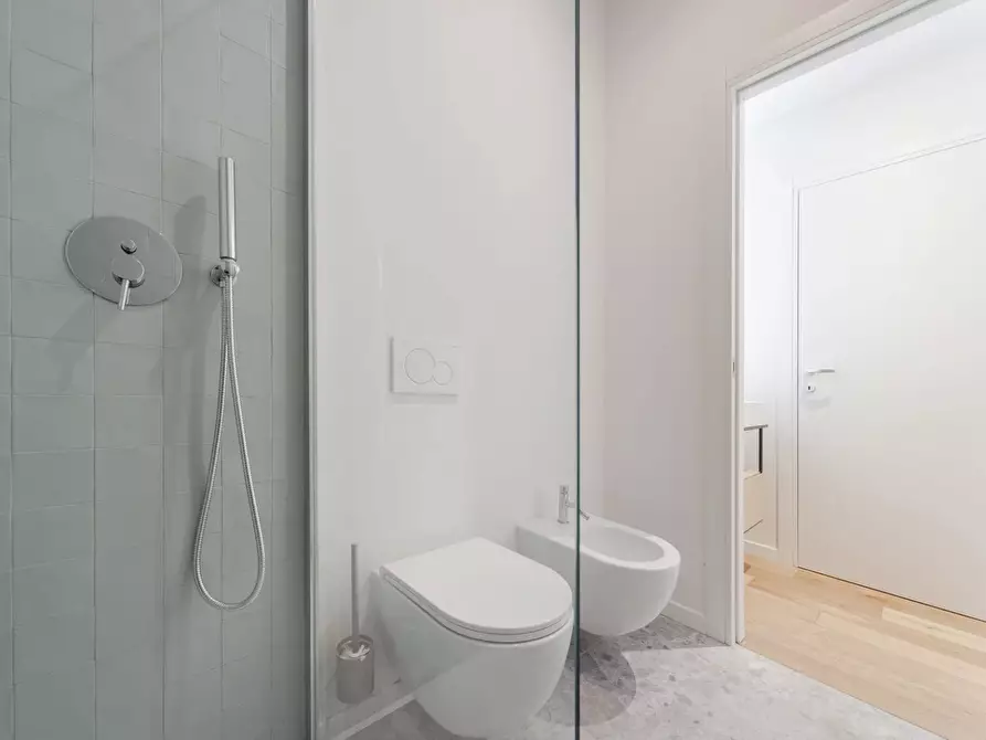 Immagine 16 di Casa trifamiliare in affitto  in Viale Coni Zugna, 6 a Milano