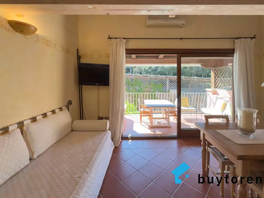 Immagine 24 di Casa trifamiliare in vendita  in Piazza Ginestre a Olbia