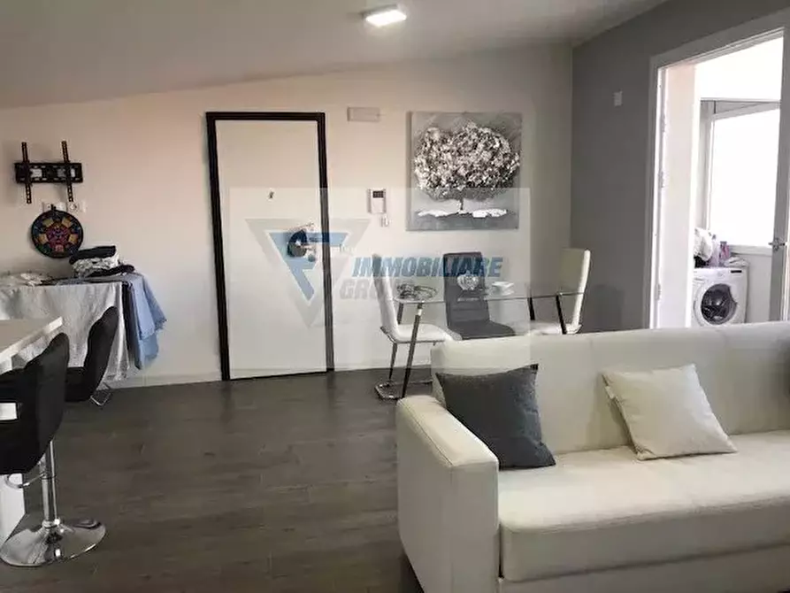 Immagine 2 di Casa trifamiliare in vendita  in Viale Edoardo Garrone a Buccheri