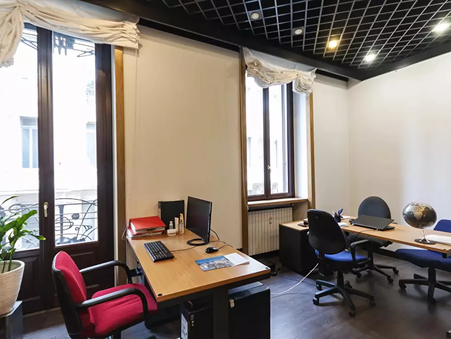 Immagine 12 di Castello in affitto  in Via Spadari a Milano