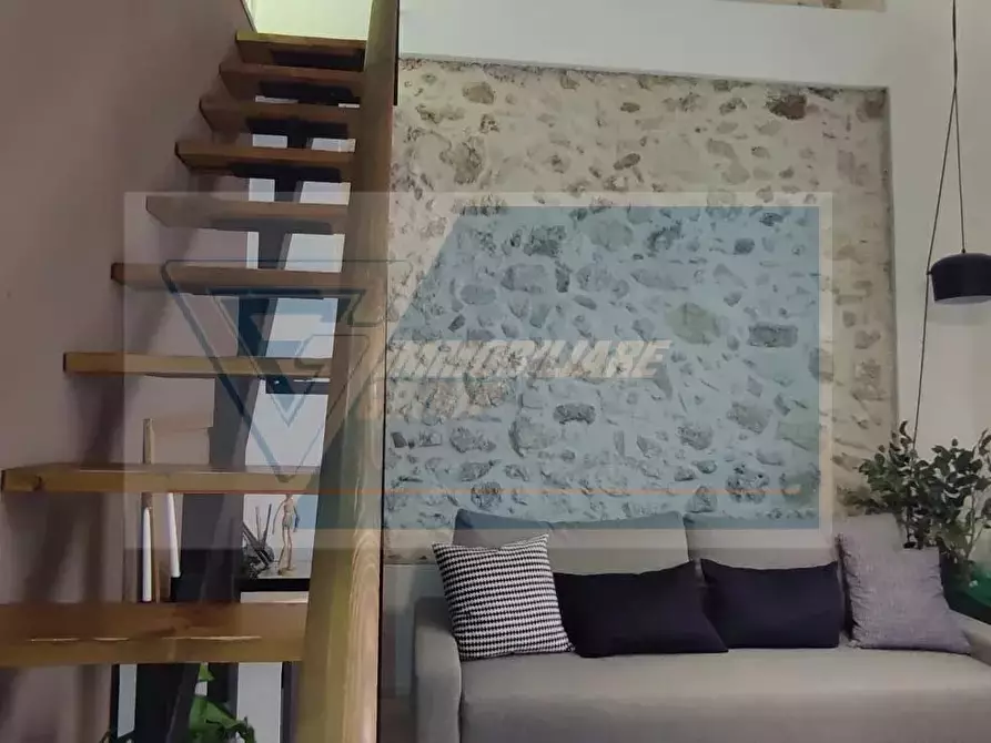 Immagine 4 di Casa trifamiliare in vendita  in Via Cavour a Siracusa