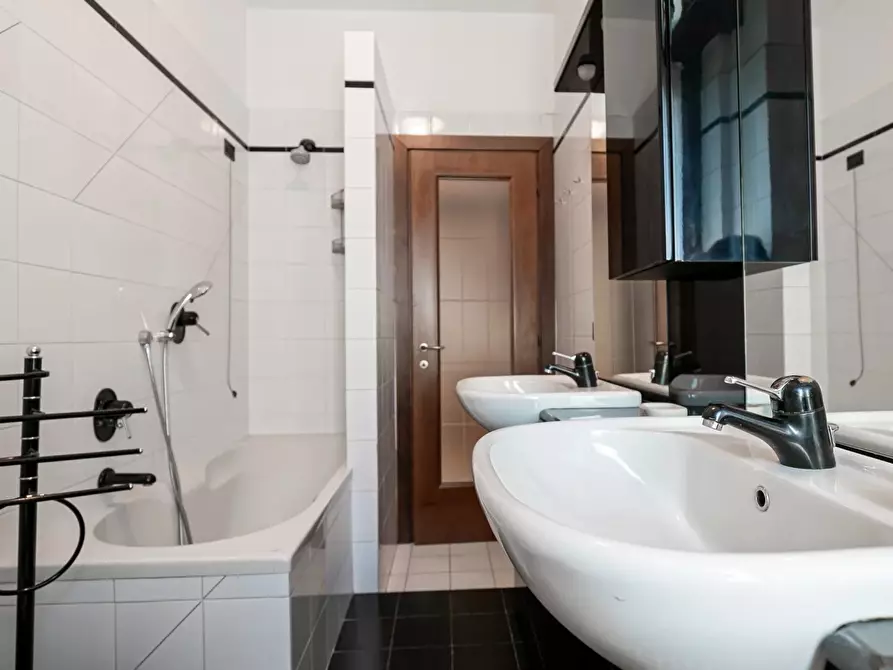 Immagine 20 di Casa trifamiliare in affitto  in via Bartolini, 25. a Milano