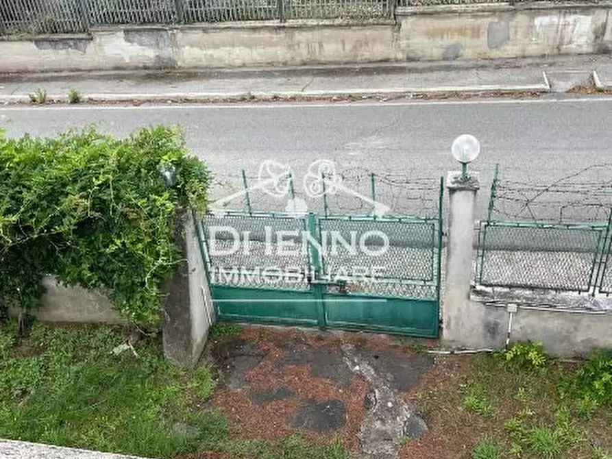Immagine 2 di Castello in vendita  in Via Carlo Buttarelli a Roma
