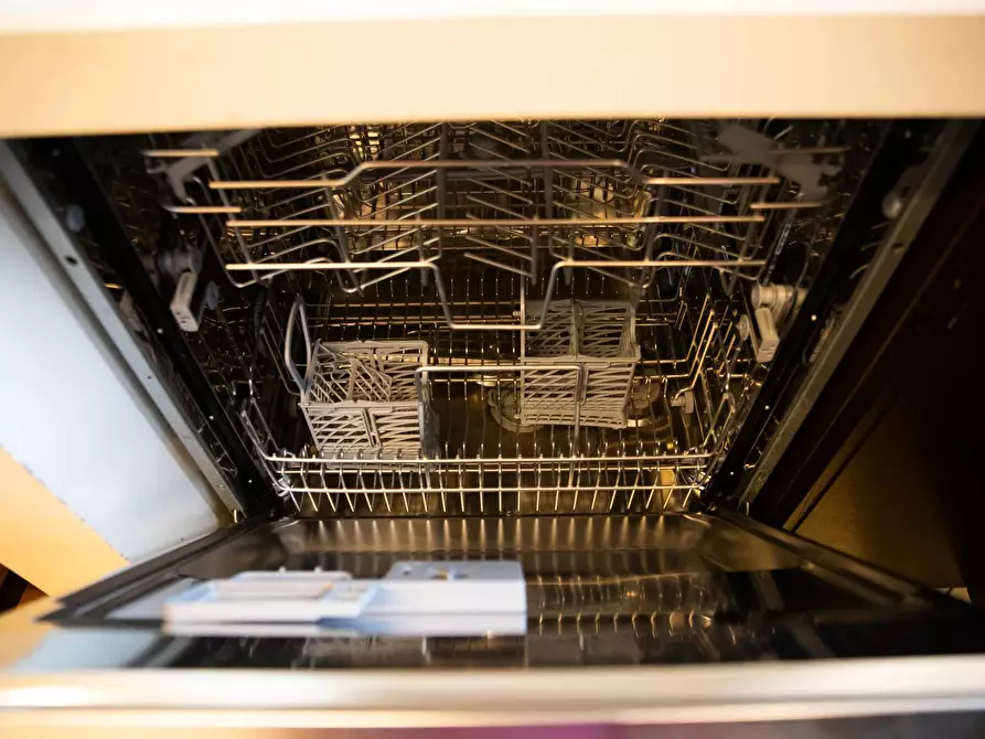 Immagine 35 di Casa trifamiliare in vendita  in Vico XX Vittorio Emanuele.19 a Bari