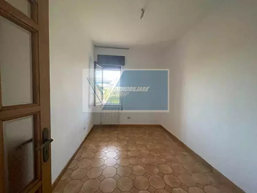 Immagine 9 di Casa trifamiliare in vendita  in Via Pirandello a Buccheri