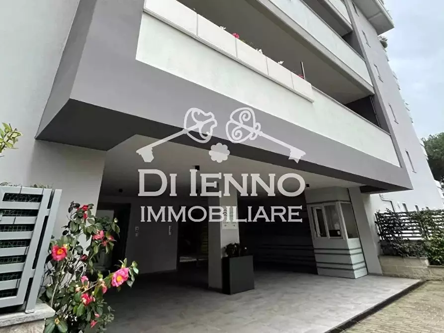 Immagine 5 di Casa trifamiliare in affitto  in Via Vitaliano Brancati a Roma