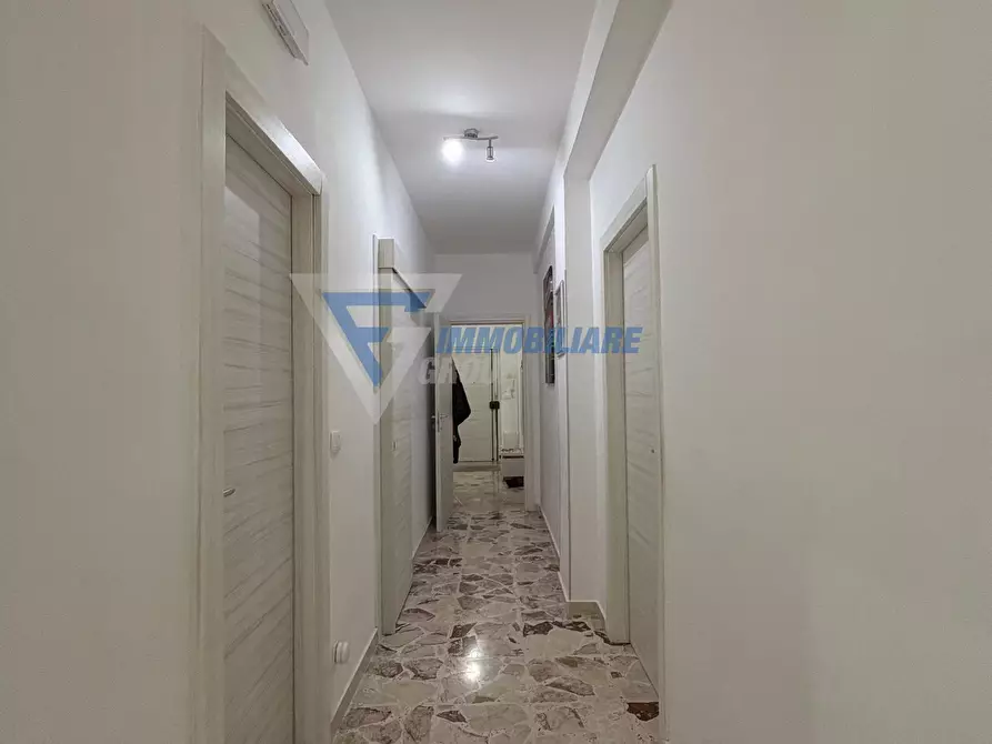 Immagine 10 di Casa trifamiliare in vendita  in via sicilia a Siracusa