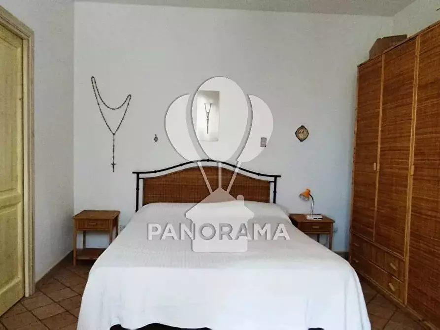 Immagine 22 di Casa trifamiliare in vendita  a Castelvetrano