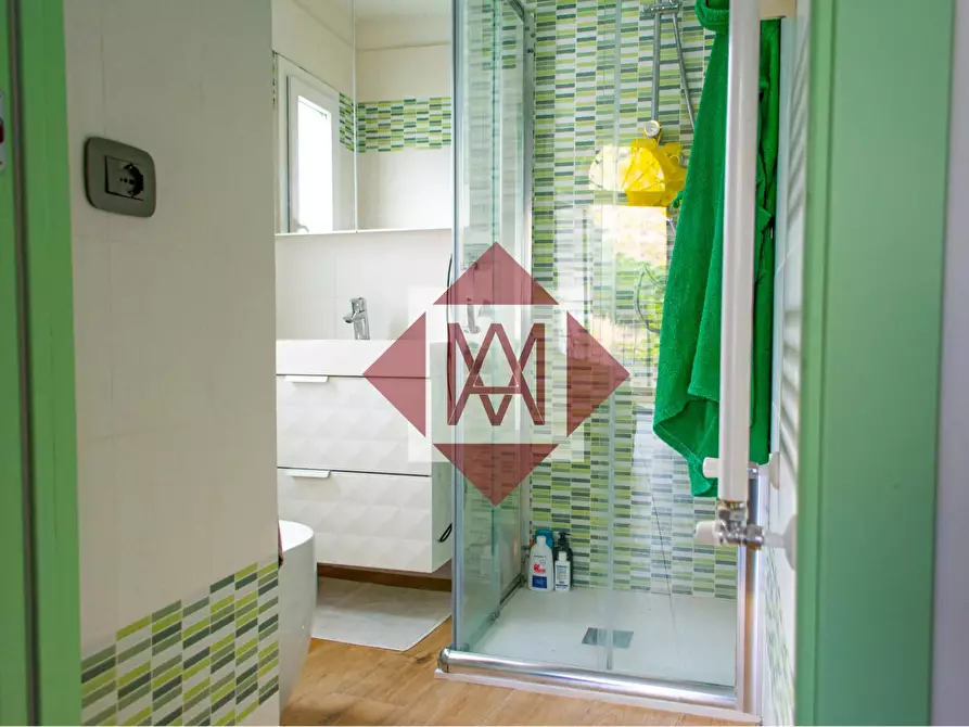 Immagine 11 di Casa trifamiliare in vendita  in Case Baussi, 39 a Ventimiglia