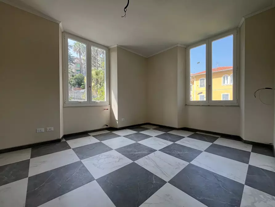 Immagine 18 di Casa trifamiliare in vendita  in Via Duchessa Canevaro a Avegno