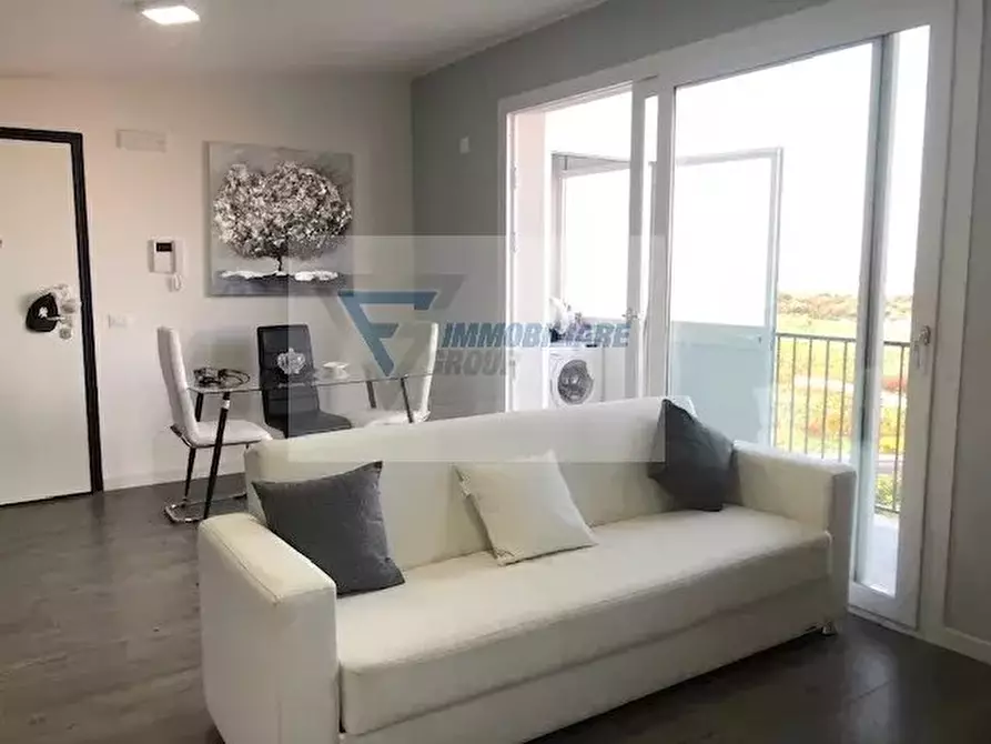 Immagine 4 di Casa trifamiliare in vendita  in Viale Edoardo Garrone a Buccheri