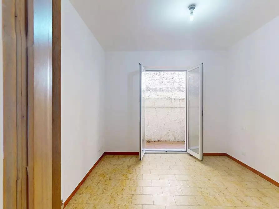 Immagine 15 di Casa trifamiliare in vendita  in Largo Sgorini, 7 a Toirano