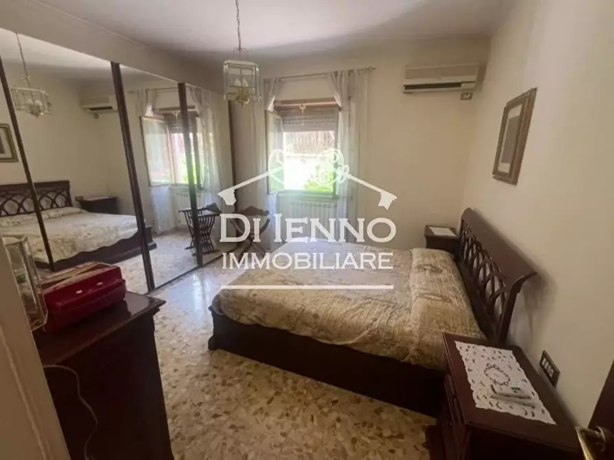 Immagine 26 di Casa trifamiliare in vendita  in Via Terranuova Bracciolini a Roma