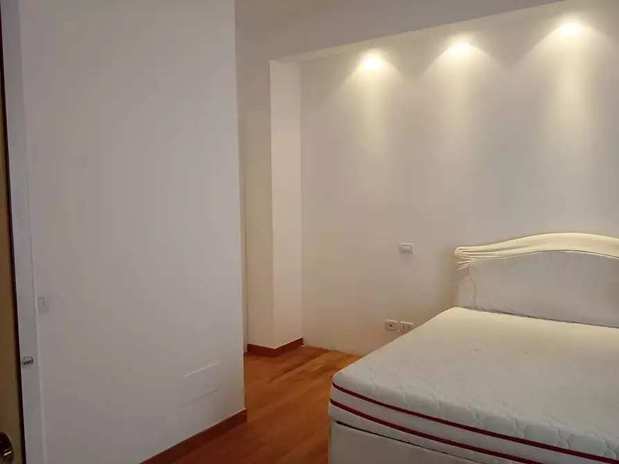 Immagine 27 di Casa trifamiliare in affitto  in Piazza Nostra Signora di Guadalupe a Roma