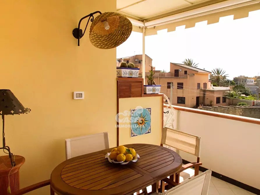 Immagine 18 di Casa trifamiliare in vendita  a Marsala