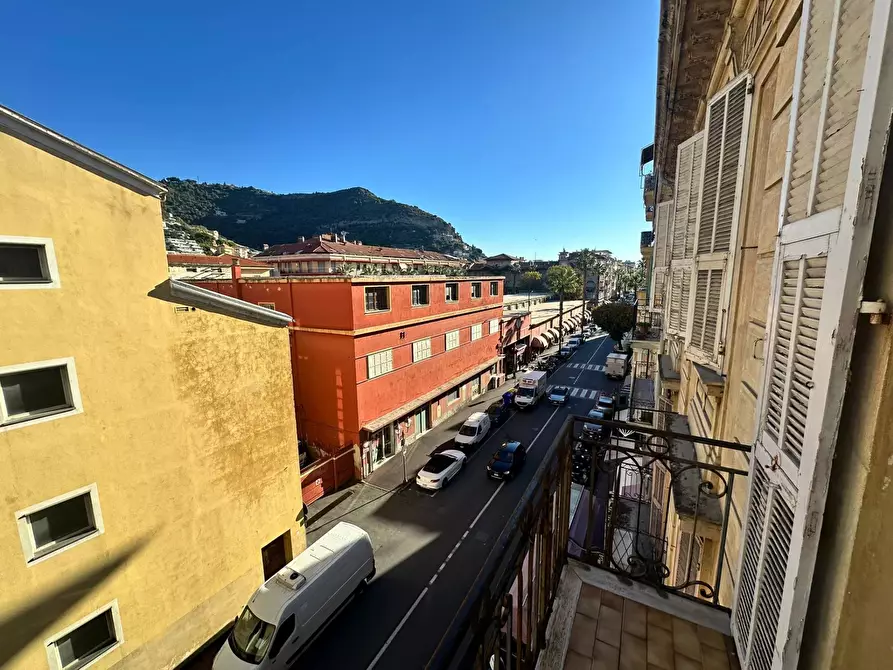 Immagine 3 di Casa trifamiliare in vendita  in Via Roma, 28 a Ventimiglia