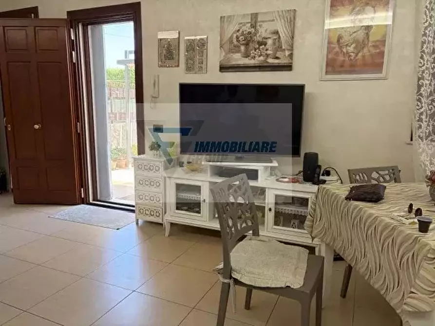 Immagine 17 di Casa trifamiliare in vendita  in Via Brancati a Buccheri