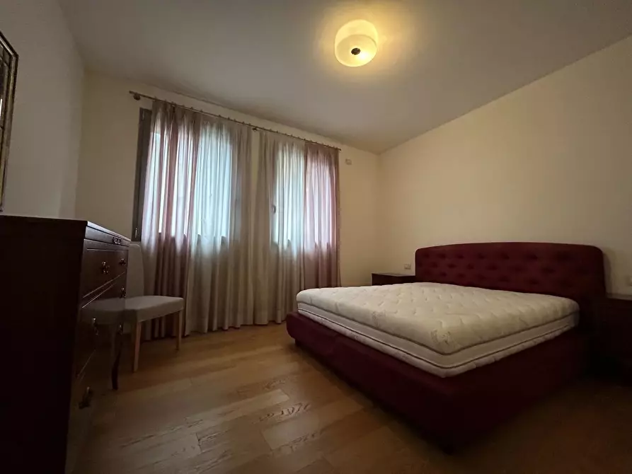 Immagine 33 di Casa trifamiliare in vendita  a Conegliano