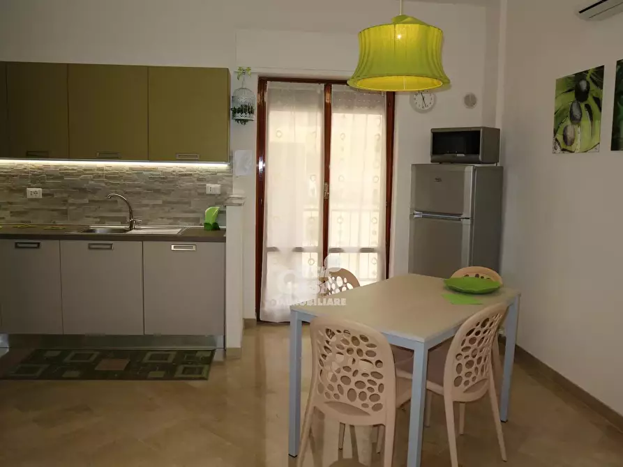 Immagine 29 di Casa trifamiliare in affitto  a Marsala