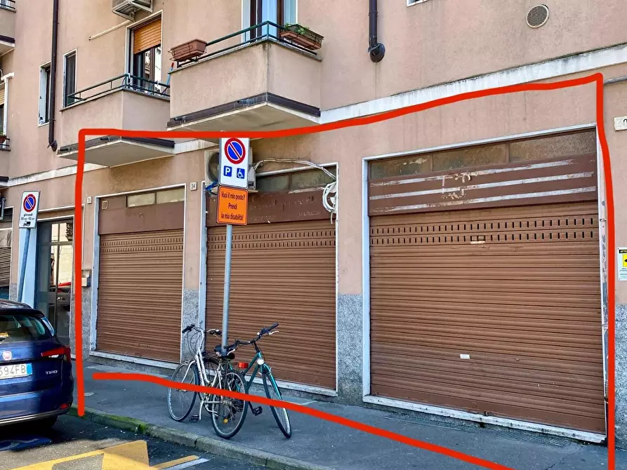 Immagine 21 di Attico in vendita  a Cologno Monzese