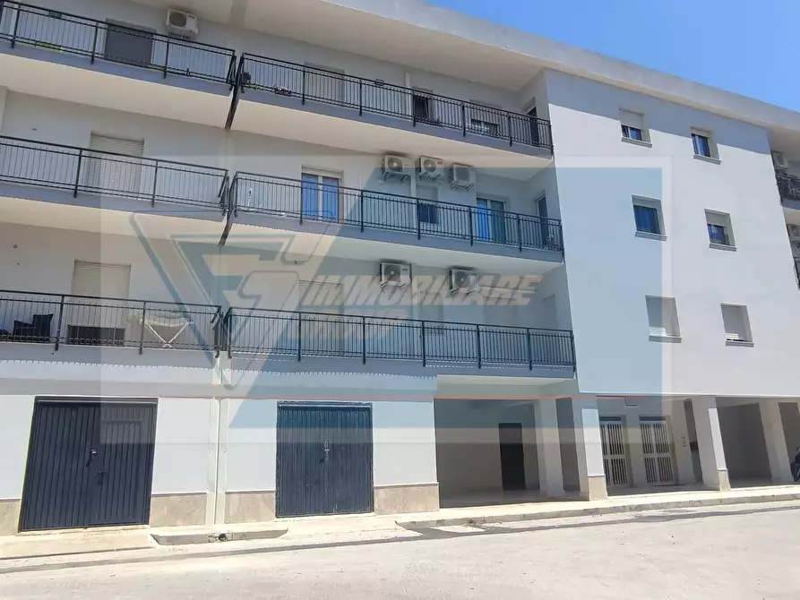 Immagine 5 di Casa trifamiliare in vendita  in Via Monte San Vito a Siracusa