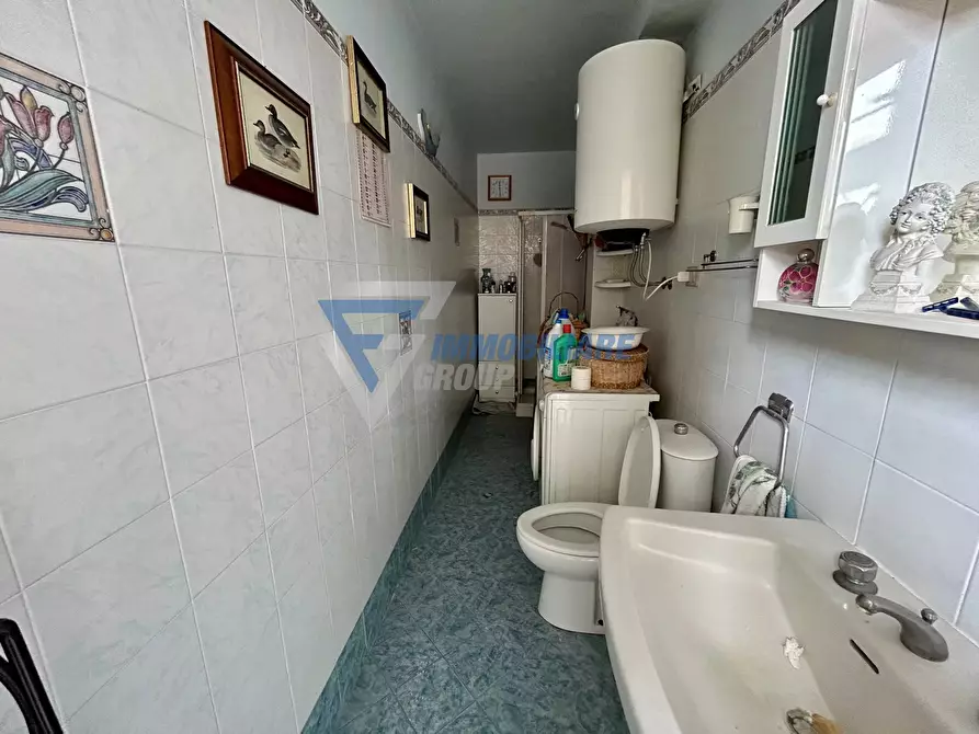 Immagine 16 di Casa trifamiliare in vendita  in Viale Tica a Siracusa