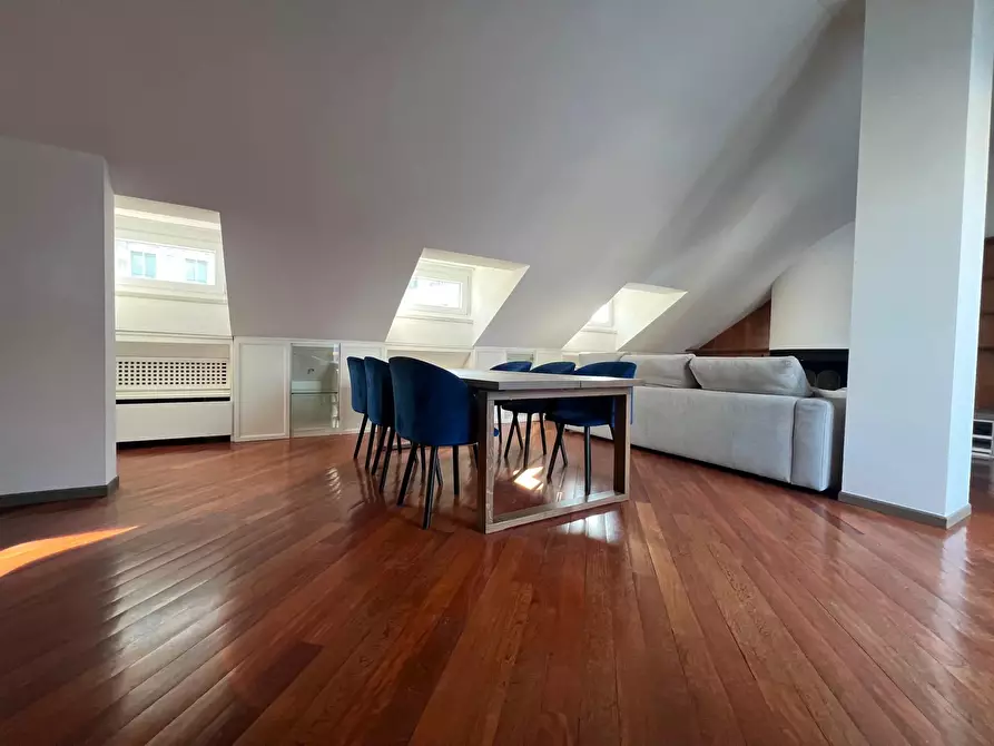 Immagine 3 di Casa trifamiliare in affitto  in Via della Moscova, 10 a Milano