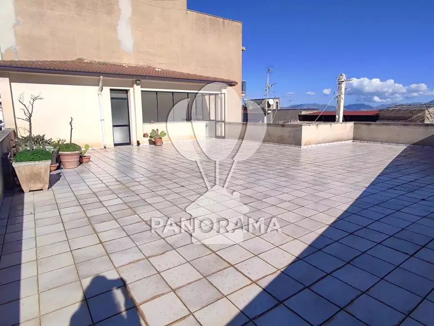 Immagine 33 di Casa trifamiliare in vendita  in Via Florio a Alcamo