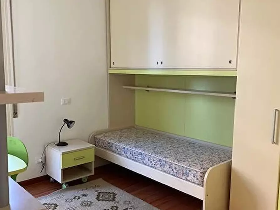 Immagine 1 di Casa trifamiliare in affitto  in Via Ronchi, 34 a Milano