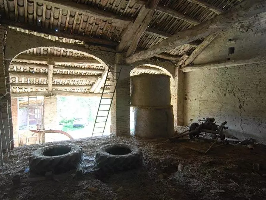 Immagine 3 di Terreno edificabile in vendita  a Dogliani