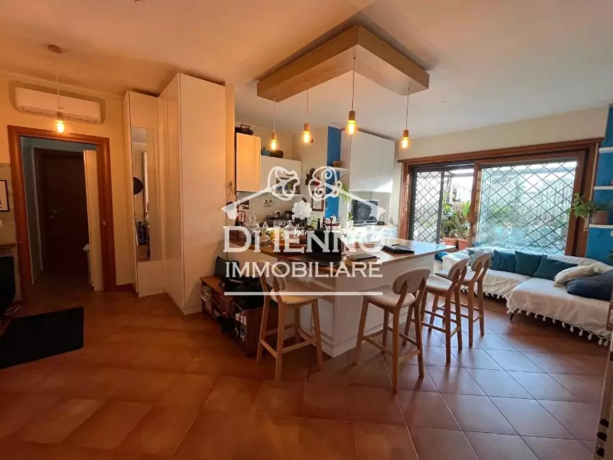 Immagine 1 di Casa trifamiliare in vendita  a Fiumicino