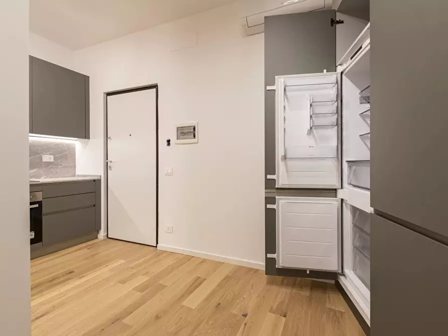 Immagine 23 di Casa trifamiliare in affitto  in VIA TINO SAVI, 76. a Sesto San Giovanni