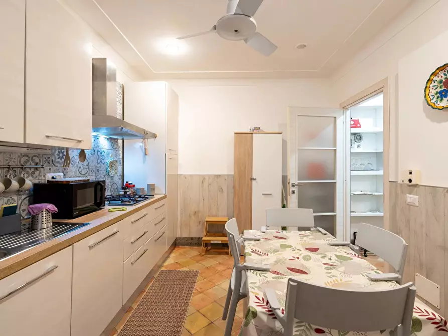 Immagine 15 di Casa trifamiliare in vendita  in Piazza Antonio Mancini, 4 a Roma