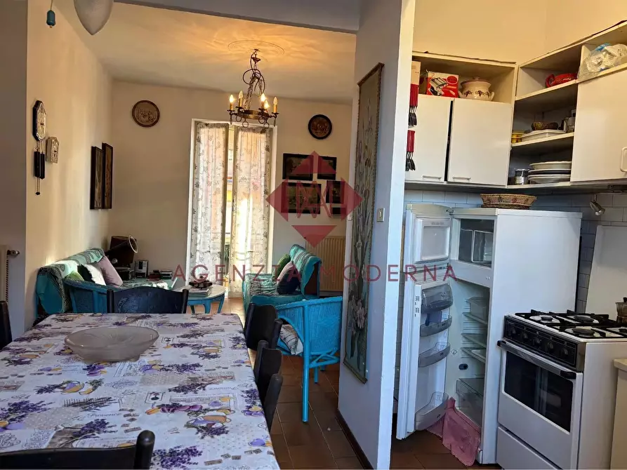 Immagine 8 di Casa trifamiliare in vendita  in Via Ernesto Chiappori, 8 a Ventimiglia