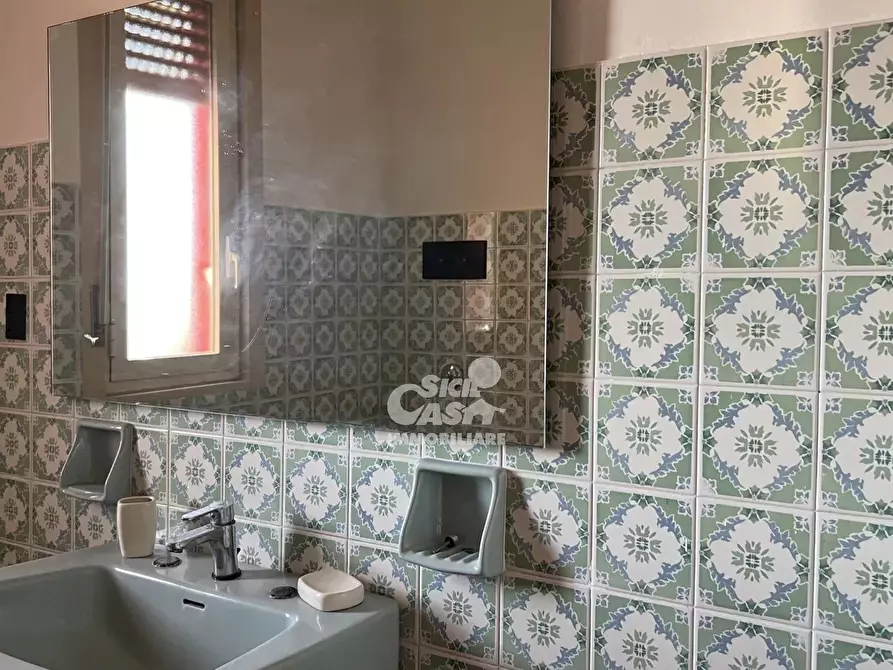 Immagine 15 di Casa trifamiliare in affitto  a Marsala