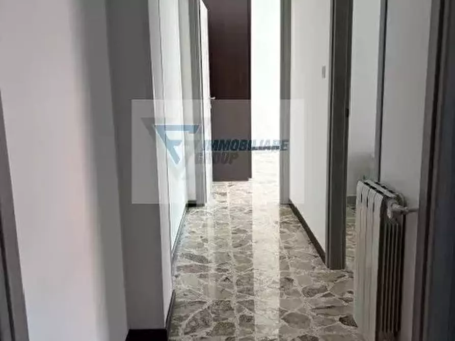 Immagine 10 di Casa trifamiliare in affitto  in Via Unione Sovietica a Siracusa