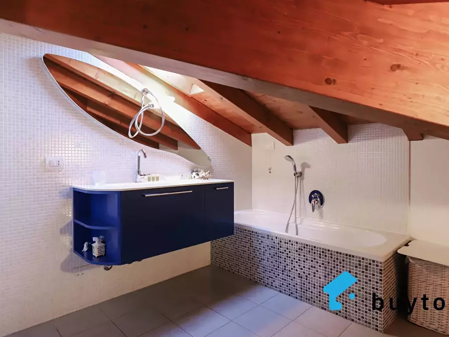 Immagine 19 di Casa trifamiliare in vendita  in Via Cristoforo Colombo, 4 a Villasanta