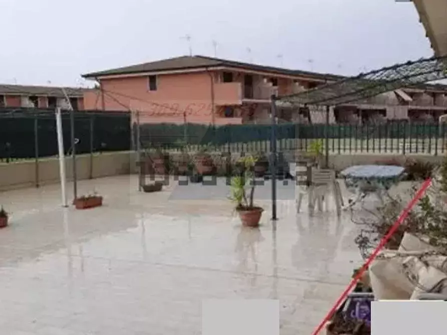 Immagine 3 di Casa trifamiliare in vendita  in Via Pitagora a Floridia
