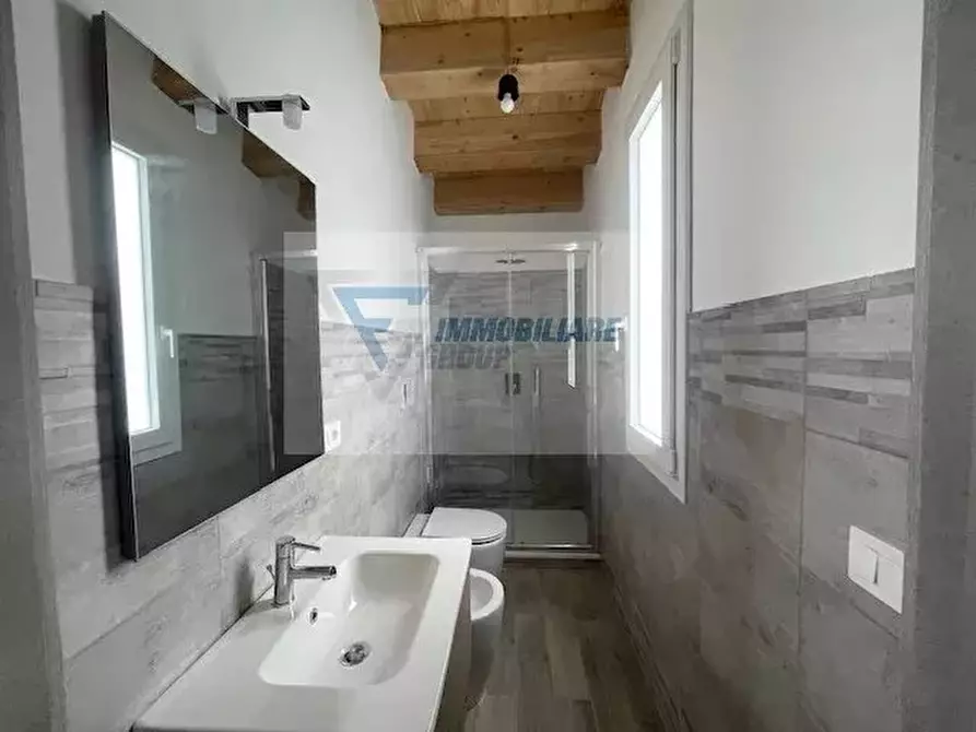 Immagine 12 di Casa trifamiliare in affitto  in Via Plebiscito a Siracusa