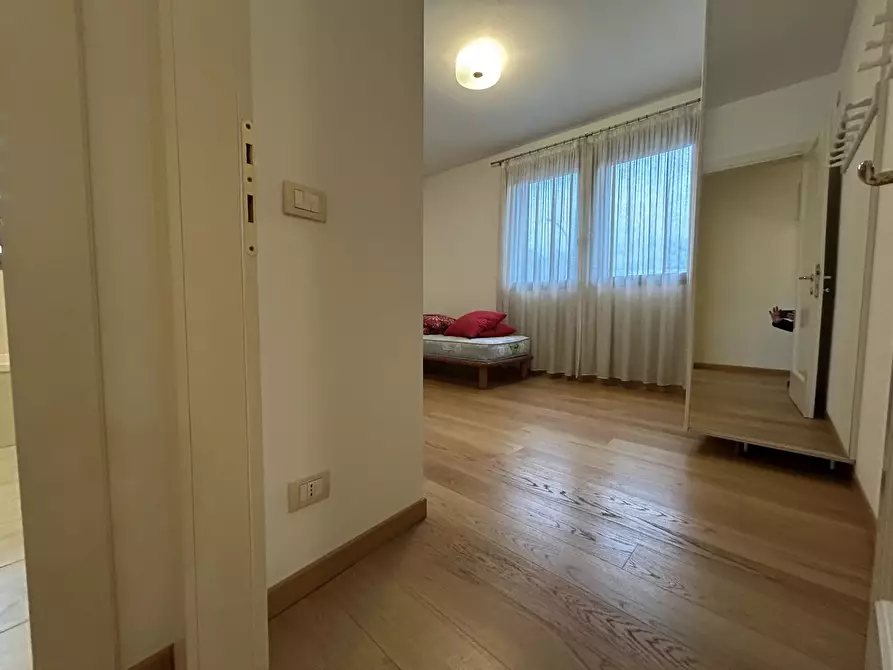 Immagine 21 di Casa trifamiliare in vendita  a Conegliano