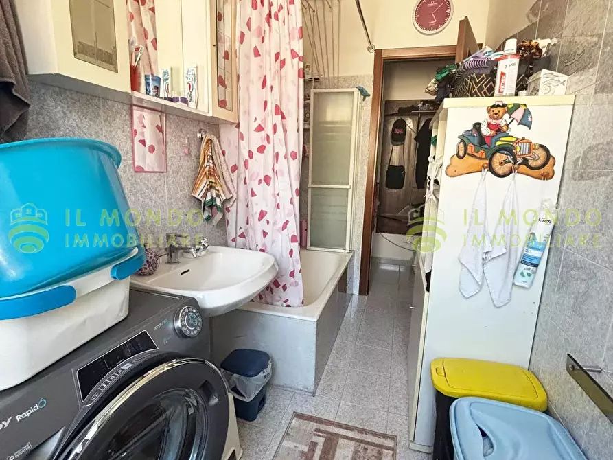 Immagine 13 di Casa trifamiliare in vendita  a Melegnano