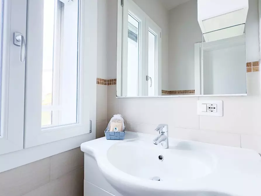 Immagine 17 di Casa trifamiliare in vendita  in Via San Felice, 241 a Chioggia