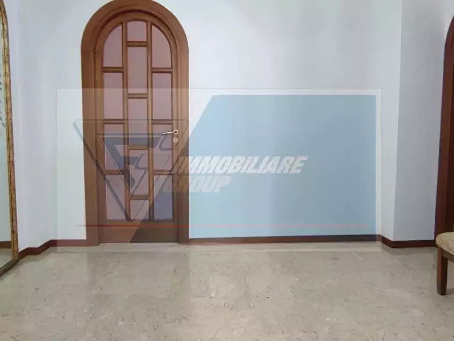 Immagine 3 di Casa trifamiliare in vendita  in Via Avola a Siracusa