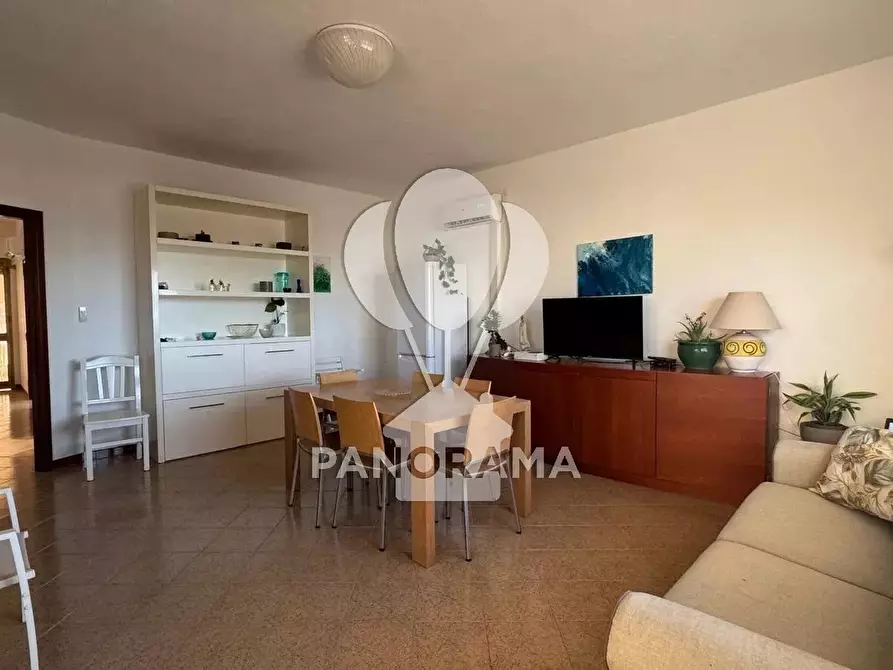 Immagine 2 di Casa trifamiliare in vendita  in Viale di Calatubo a Alcamo